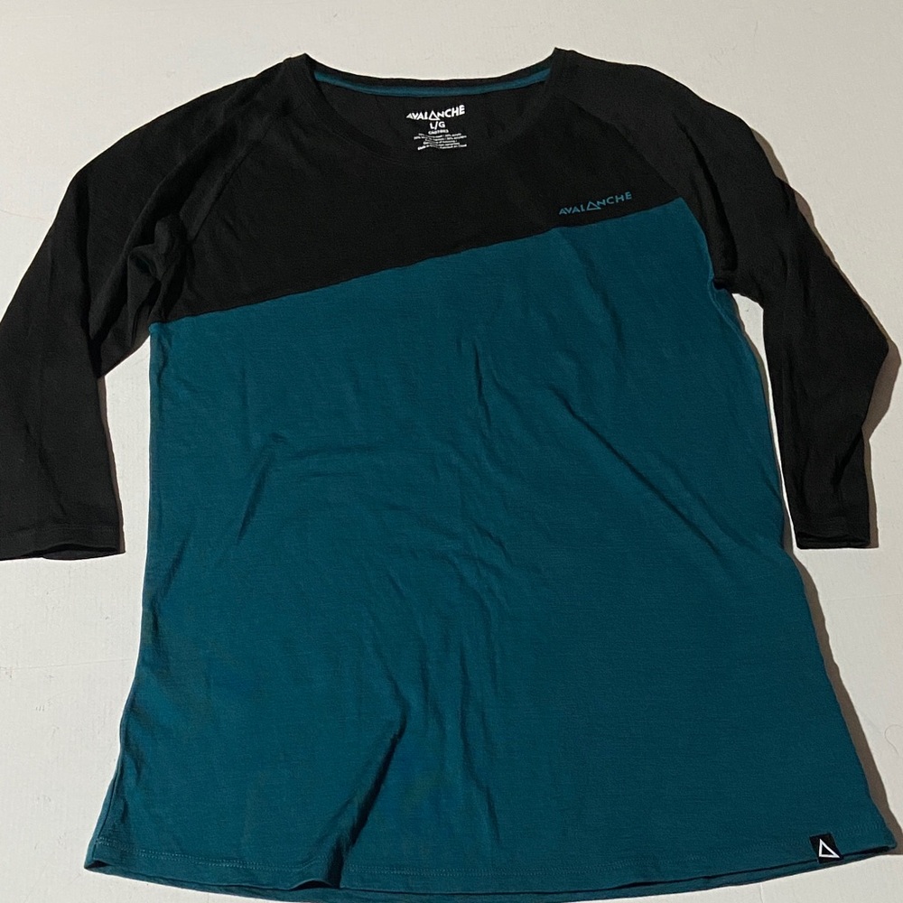 Avalanche Outdoor Performance Shirt with Raglan Sleeves